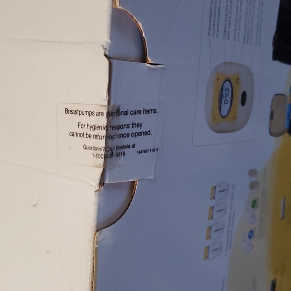 Medela Double Electric Breast Pump - Picture 2 of 5